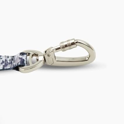 DF Co. Close Control Short Trainer Dog Leash | Strain Free & Shock Resistant, Durable Material, 65cm in Length, Heavy Duty Clips & D-Ring (Grey Camo, Regular)