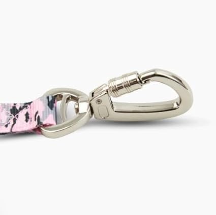 DF Co. Close Control Short Trainer Dog Leash | Strain Free & Shock Resistant, Durable Material, 65cm in Length, Heavy Duty Clips & D-Ring (Pink Camo, Regular)