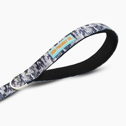 DF Co. Close Control Short Trainer Dog Leash | Strain Free & Shock Resistant, Durable Material, 65cm in Length, Heavy Duty Clips & D-Ring (Grey Camo, Regular)