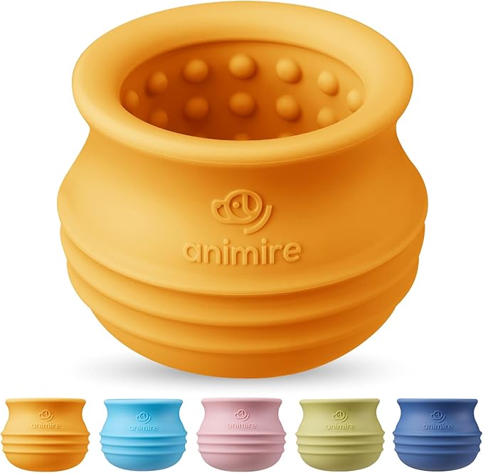 Treat Dispensing Dog Toy, Long-Lasting Interactive Puzzle Toys for Dogs, Stuffable Dog Enrichment Frozen Lick Treat Toy for Boredom, BPA Free Silicone Fetch Catch Chew Toy (Orange,M)