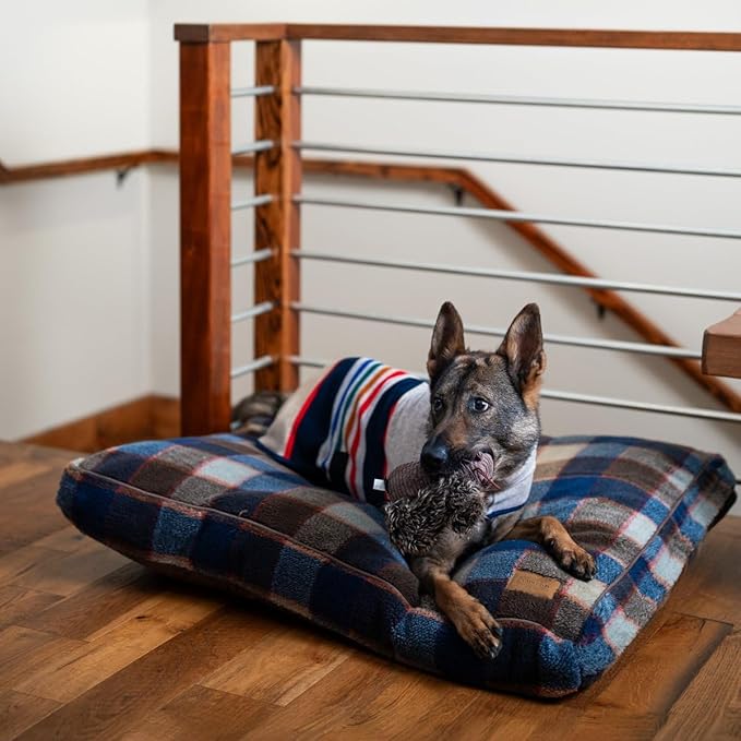 Pendleton Harding Tonal Berber Napper Dog Bed in Natural, M