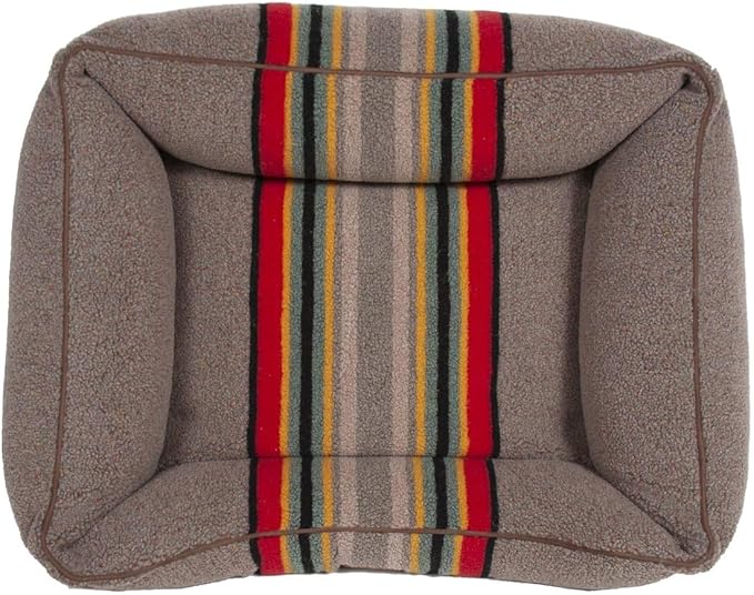 Pendleton Vintage Camp Berber Kuddler Dog Bed - Green Heather, Medium (30" w x 24" d x 9”h)