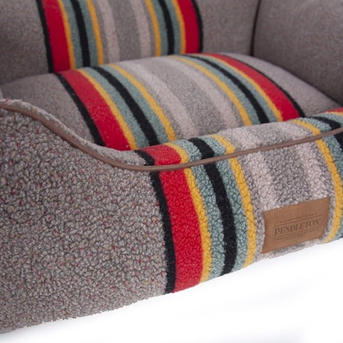 Pendleton Vintage Camp Berber Kuddler Dog Bed - Lake, Medium (30" w x 24" d x 9”h)