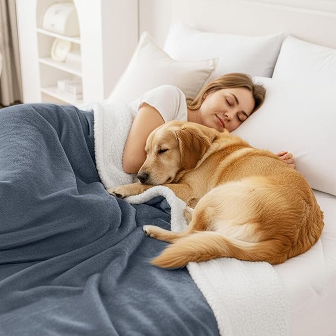 Smiry Waterproof Blanket Throw for Large Dogs, Soft Reversible Dog Blanket for Sofa Couch Bed, Washable Leakproof Sherpa Fleece Furniture Couch Protector(60"x80", Grey/White)