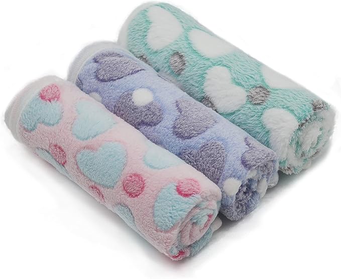 1 Pack 3 Puppy Blankets Super Soft Warm Sleep Mat Love Print Blanket Fluffy Fleece Pet Blanket Flannel Throw Dog Blankets for Small Dogs Puppy Dogs Fluffy Cats,Mix Love-Small(23"x15")