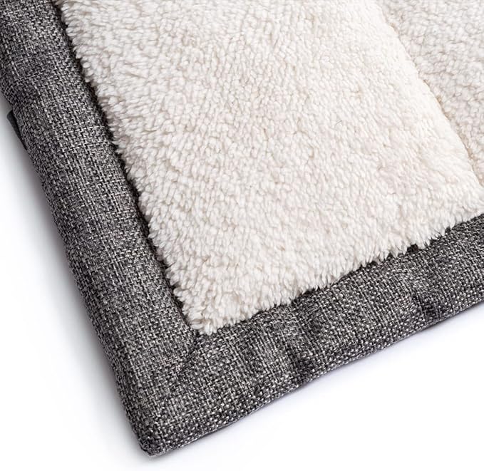 Outdoor Dog Bed, Portable Dog Travel Mat, Rollup Pet Camping Gear, Crate Pad with Carry Handles for Large Dogs, Super Soft, Machine Washable, 42 * 28” Grey