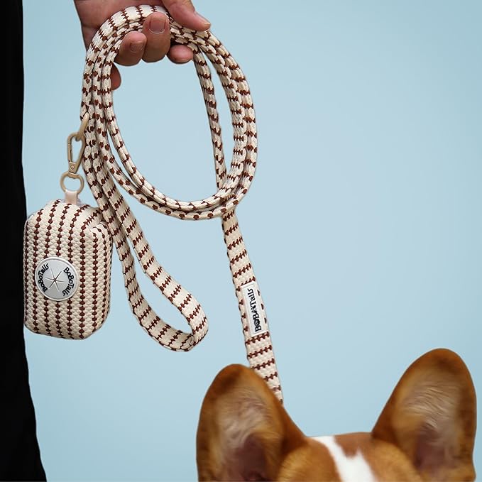 Dog Poop Bag Holder with Clip, Stylish Doggy Waste Bag Dispenser for Dog Leash, Durable Portable Poop Bag Carrier No Include Poop Bag Inside