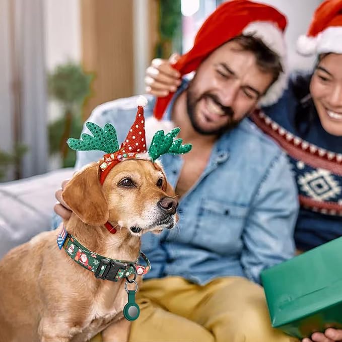 DAGANXI Christmas Tactical Dog Collar, Adjustable Military Training Nylon Dog Collar with Control Handle and Metal Buckle for Medium and Large Dogs, with Patches and Airtags Case (M, Christmas Green)