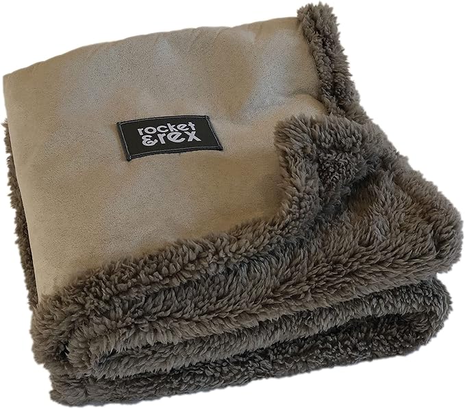 rocket & rex Medium Waterproof Dog Blanket, Brown, Washable Waterproof Pet Blanket Protects Beds, Couches & Other Furniture, Premium Fleece Fabric with Reversible Faux Suede, 30" x 40" (Pack of 1)