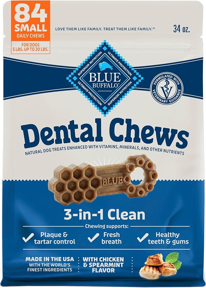 Blue Buffalo Small Dental Chews for Dogs, Daily Dental Care Dog Treats Made in The USA with Natural Ingredients, Chicken & Spearmint (84 Count)