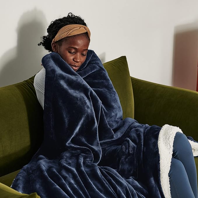 Bedsure GentleSoft Sherpa Fleece Throw Blanket for Couch, Non-Heated, Thick and Warm Throw for Women and Men, Soft Fuzzy Plush Blanket for Winter, Navy, 50x60 Inches