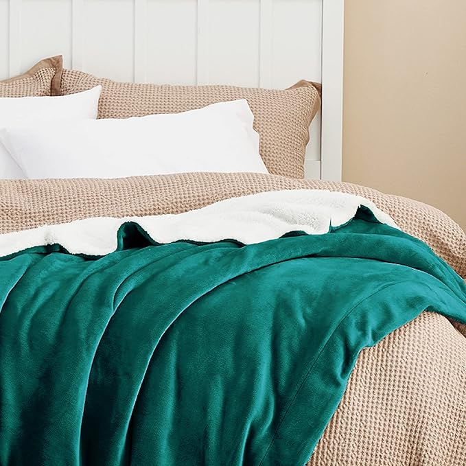 Bedsure GentleSoft Sherpa Fleece Blankets King Size for Bed, Non-Heated, Thick and Warm Throw for Women and Men, Soft Fuzzy Plush King Blanket for Winter, Forest Green, 108x90 Inches