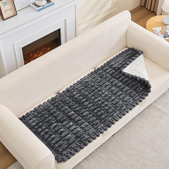 Couch Cover for Dogs, Non Slip Fuzzy Pet Couch Covers for Sofa,Pet Friendly Dog Mat for Couches and Sofas,Thick Soft Sofa Slipcovers Cushion Protector(Dark Gray, 28" x 59"/70 x 150cm)