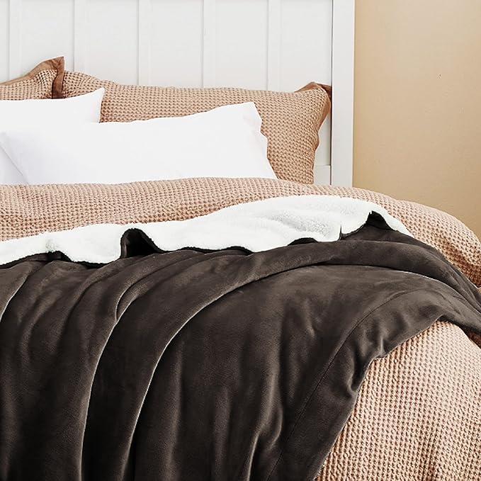 Bedsure GentleSoft Sherpa Fleece Throw Blanket for Couch, Non-Heated, Thick and Warm Throw for Women and Men, Soft Fuzzy Plush Blanket for Winter, Brown, 50x60 Inches