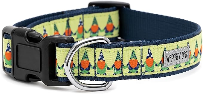 THE WORTHY DOG Collar for Medium Dogs, Adjusts 12-18 inches, Durable Nylon Webbing, Quick Release Buckle, Luck 'O The Irish Gnome Pattern, Green, Medium