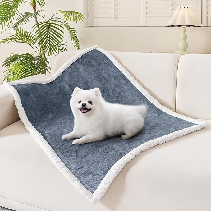 Smiry Waterproof Blanket Throw for Large Dogs Cats, Soft Reversible Dog Blanket for Sofa Couch Bed, Washable Leakproof Sherpa Fleece Furniture Couch Protector(30"x40", Grey/White)