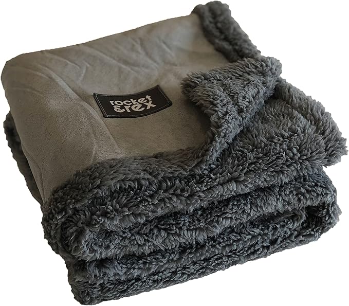 rocket & rex Medium Waterproof Dog Blanket, Grey, Washable Waterproof Pet Blanket Protects Beds, Couches & Other Furniture, Premium Fleece Fabric with Reversible Faux Suede, 30" x 40" (Pack of 1)